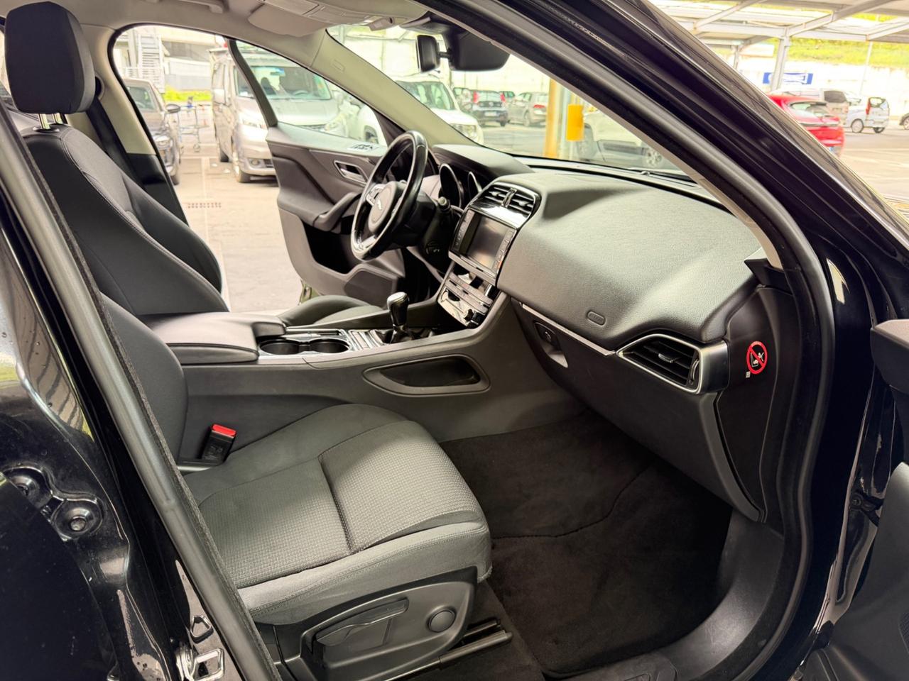 Jaguar F-Pace 2.0 D 180 CV manuale 4x4 euro6 - 2017