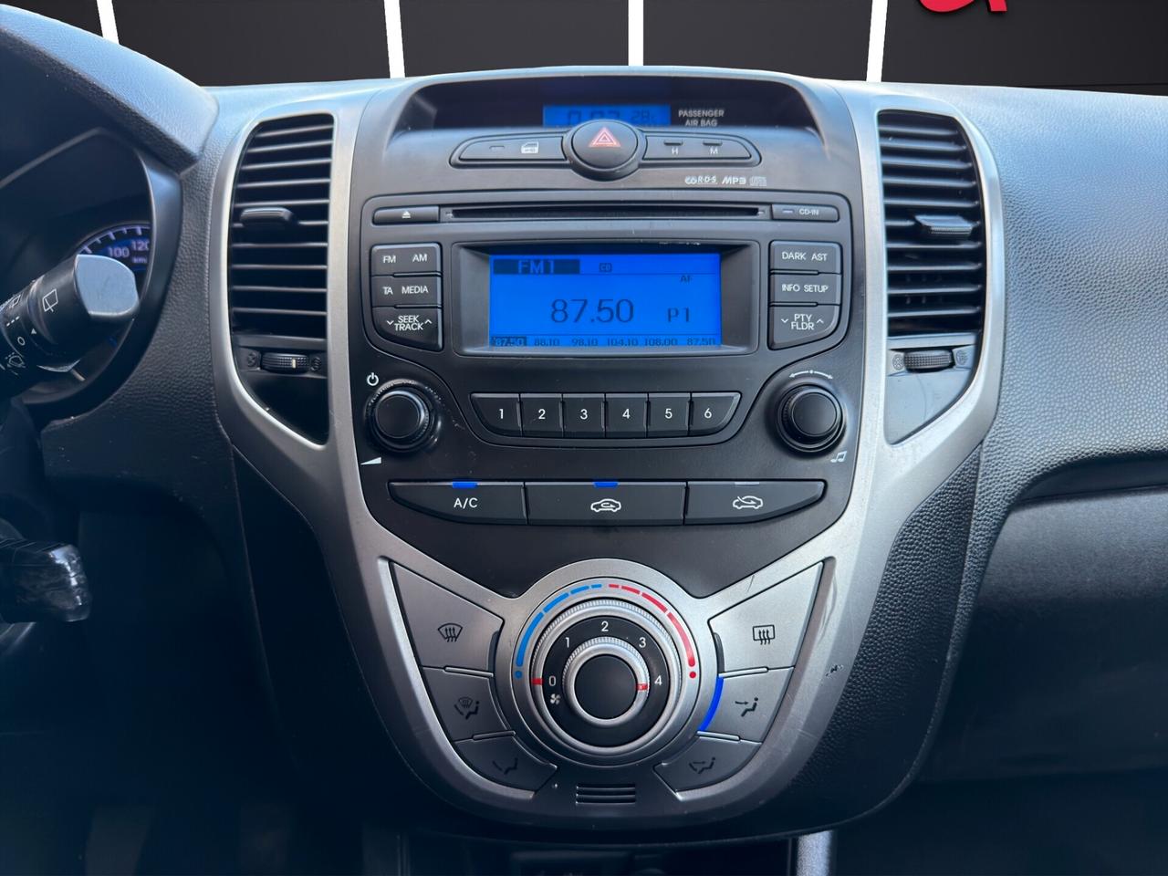 Hyundai iX20 1.4 90 CV GPL-SENSORI PARCHEGGIO