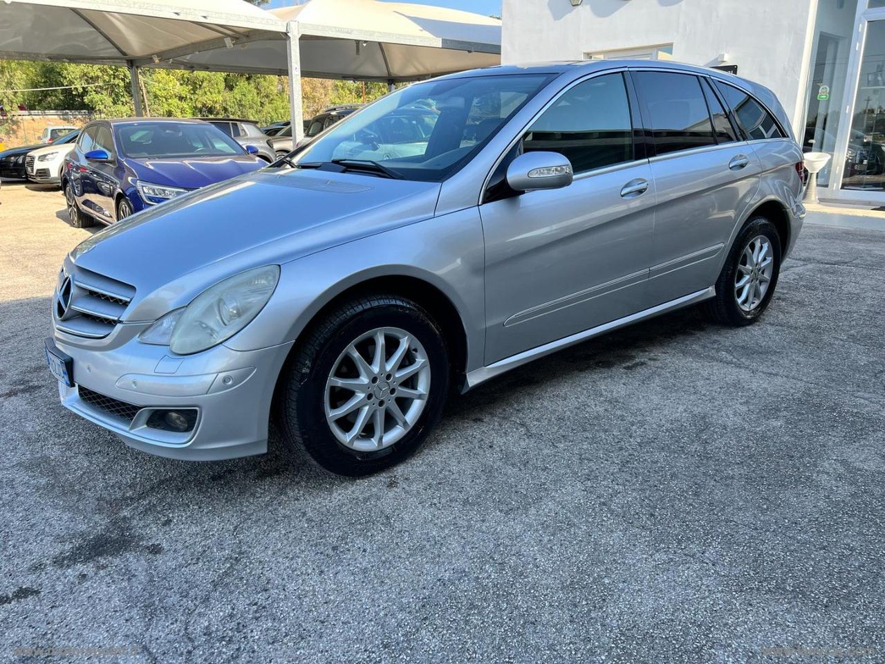 MERCEDES-BENZ R 320 CDI 4Matic