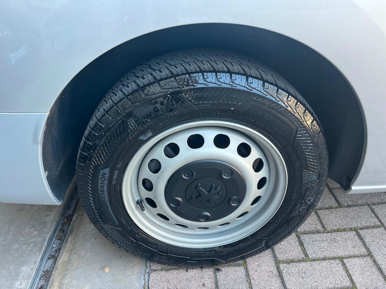 Peugeot Expert BlueHDi 115 S&S PL-TN Combi Standard 9 POSTI