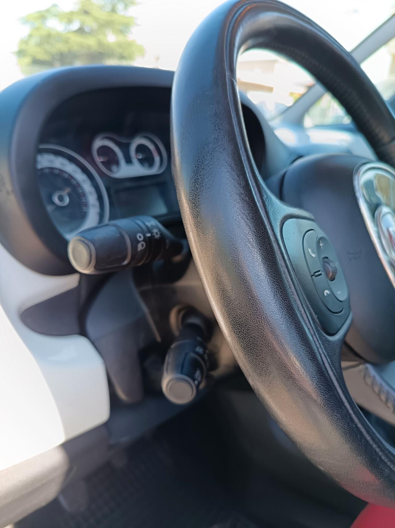 Fiat 500L 1.4 T-Jet 120 CV GPL Lounge con SERBATOIO GPL REVISIONATO