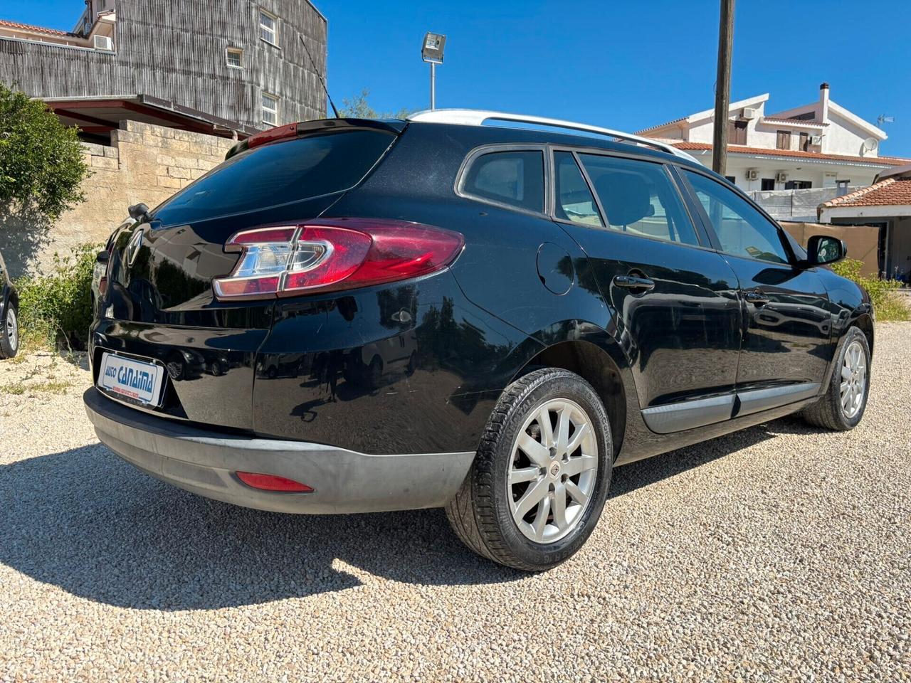 RENAULT MEGANE 1.9 DCI SW - 2011