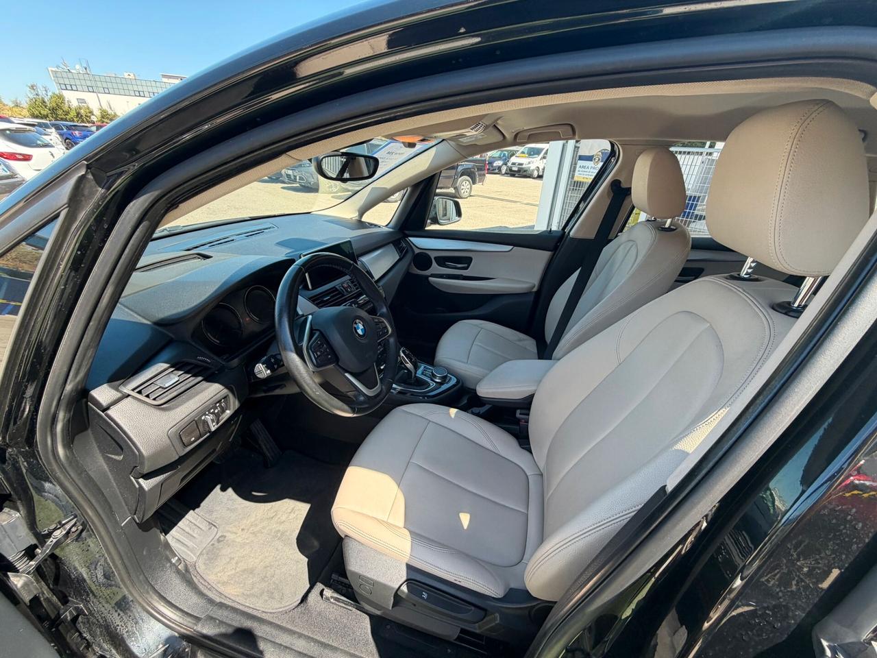 Bmw 2er Active Tourer 218d Advantage