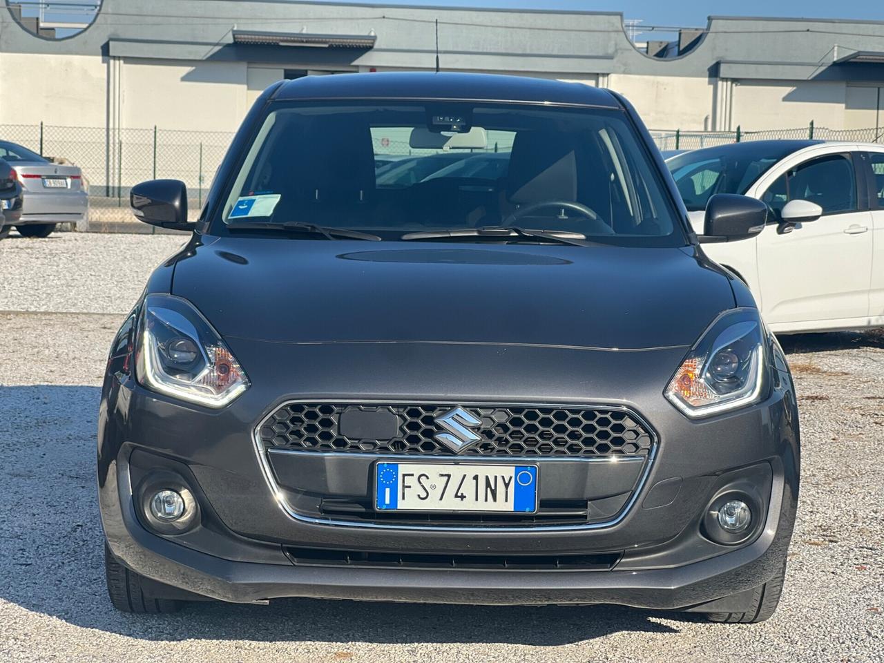 Suzuki Swift 1.2 Hybrid Top
