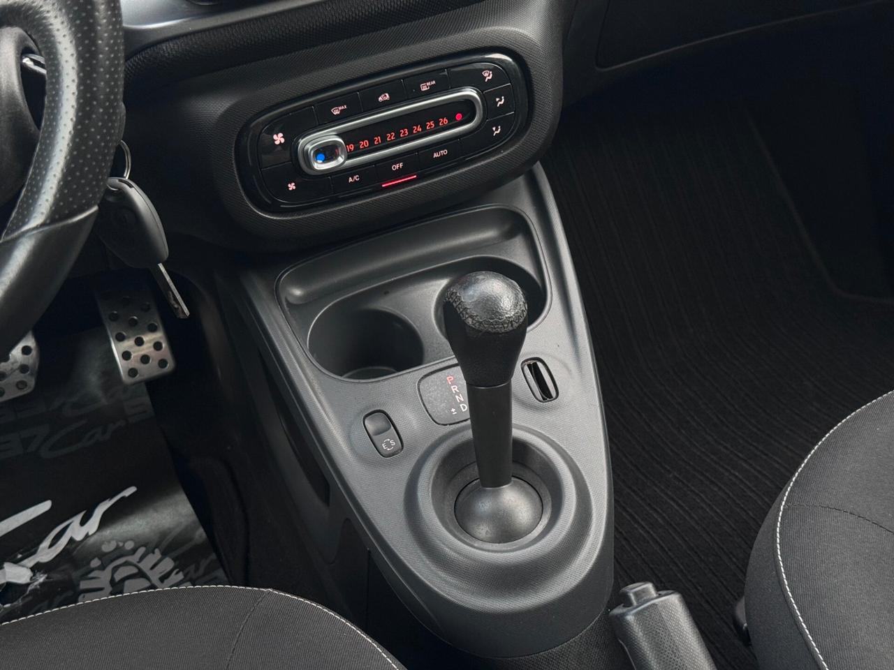 Smart ForFour 90 0.9 Turbo twinamic 20th anniversary NAVI FENDIN TETTO