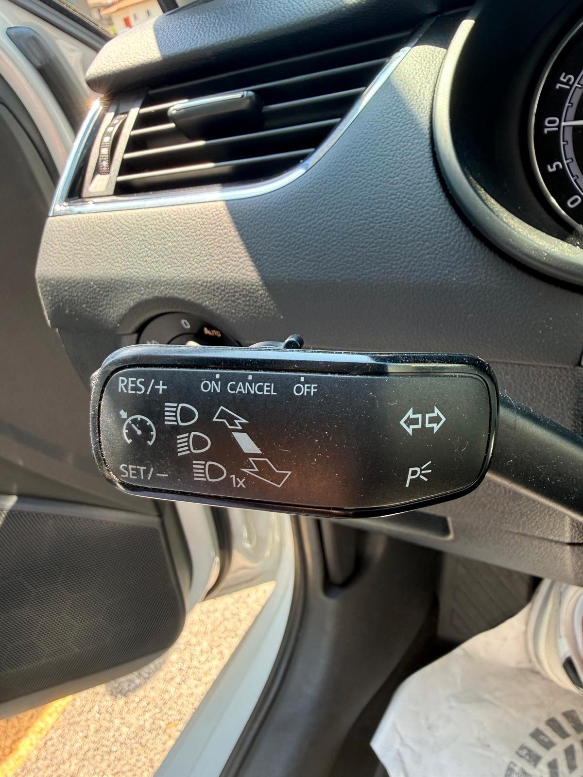 Skoda Octavia 1.6 TDI SCR 115 CV Wagon Executive *** CARPLAY/ANDROID AUTO