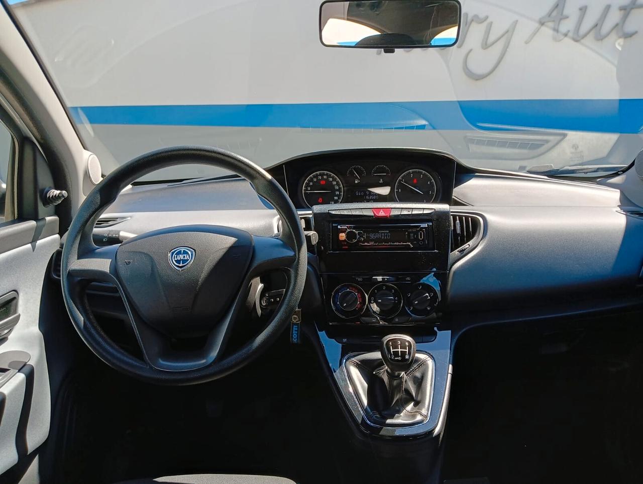 Lancia Ypsilon 1.3 MJT 16V 95 CV 5 porte S&S Silver