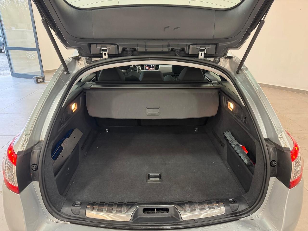 Peugeot 508 2.0 HDi 140CV SW Ciel Allure