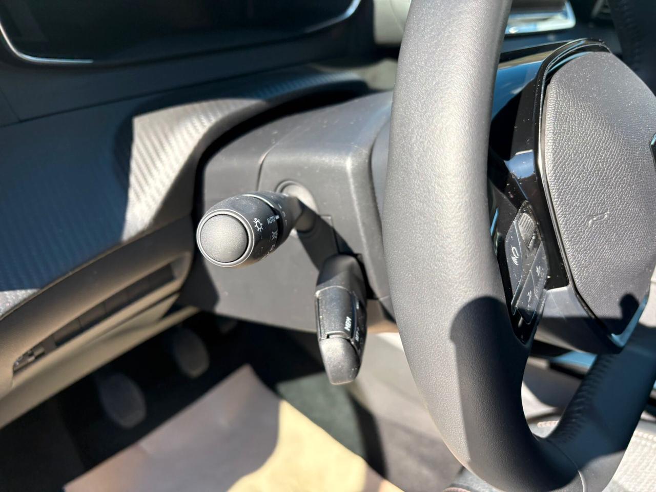 Peugeot 208 PureTech 100 Stop&Start 5 porte Allure