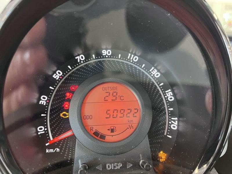 Toyota Aygo Aygo Connect 1.0 VVT-i 72 CV 5 porte x-play