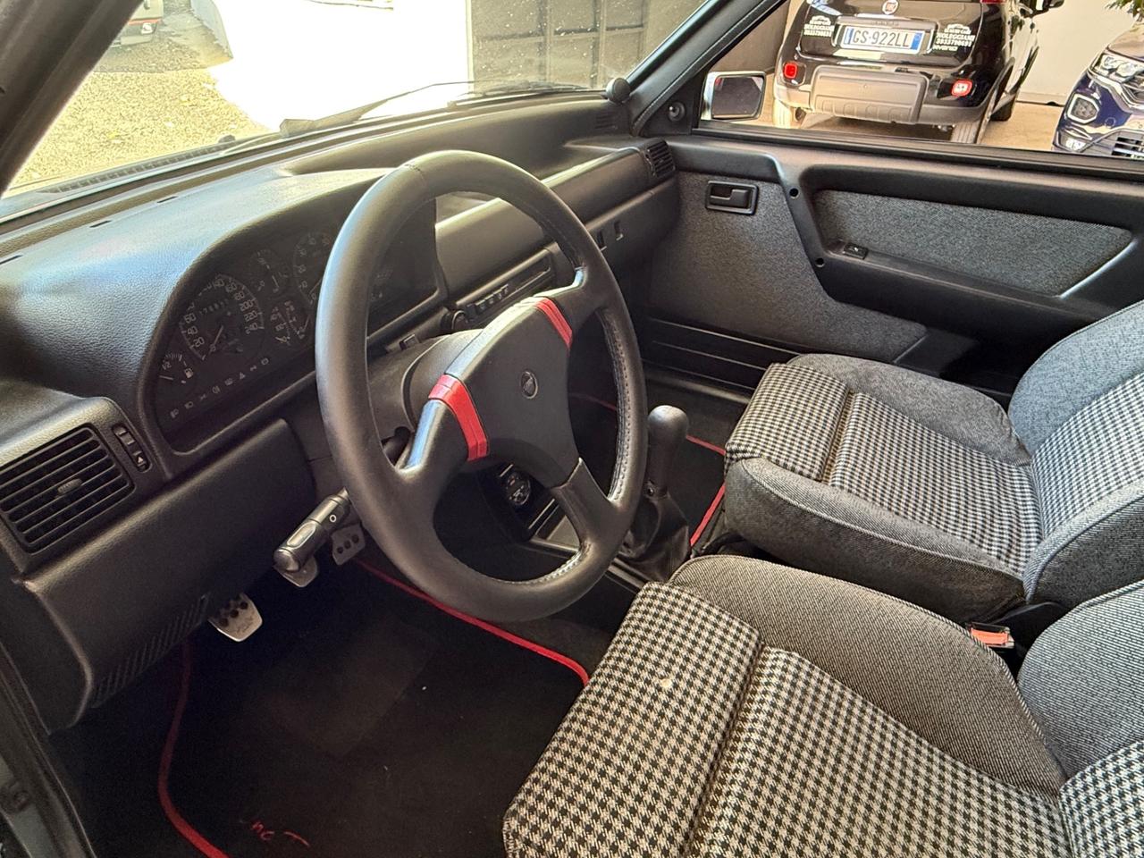 Fiat Uno turbo i.e. Tetto Apribile