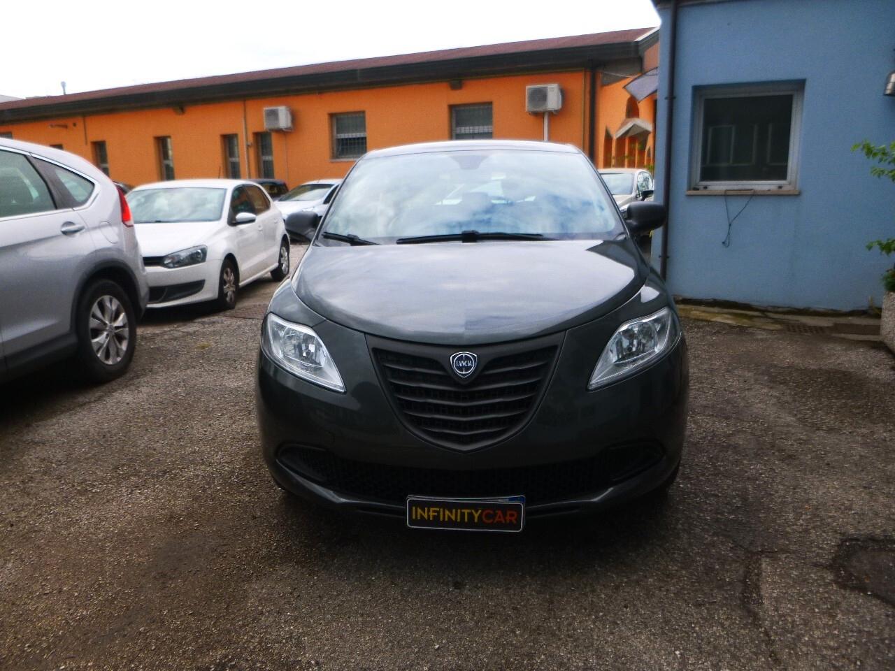 Lancia Ypsilon 1.2 69 CV 5 porte Elefantino,NEOPATENTATI