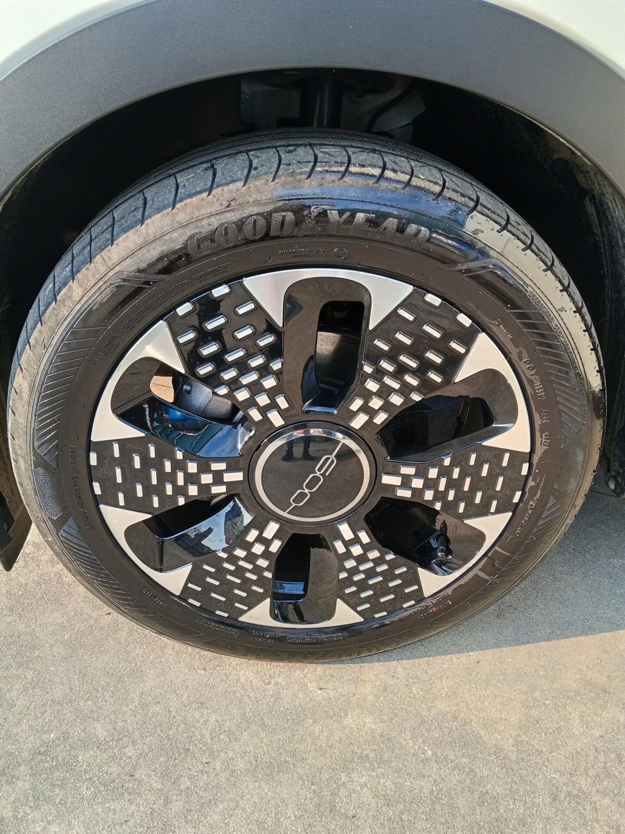 Fiat 600 Hybrid 110 CV DCT MHEV La Prima