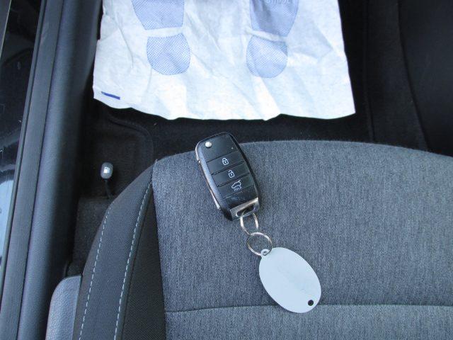 KIA Stonic 1.6 CRDi 110cv Urban -BiColor-Ok NEOPAT.- EURO 6/B