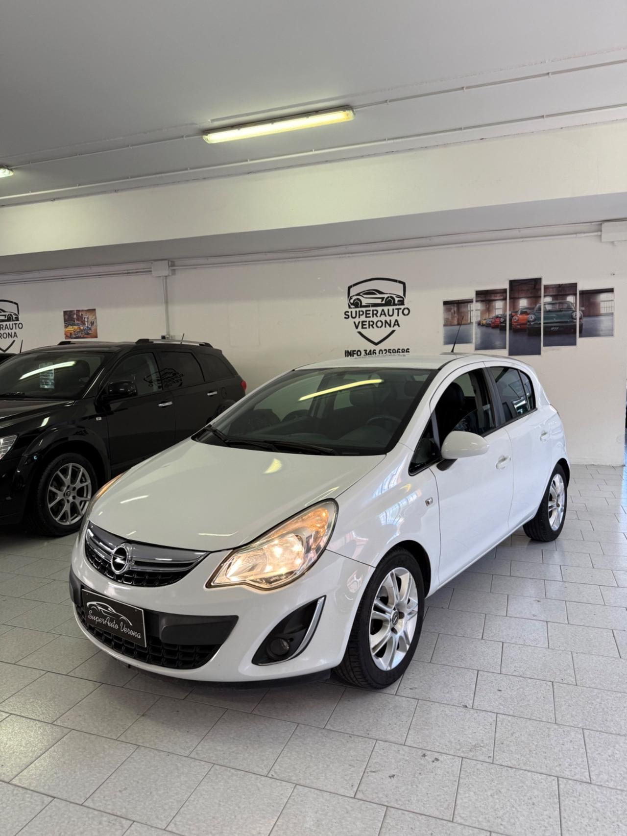 AUTOMATICA Opel Corsa 1.2 5 porte Sport