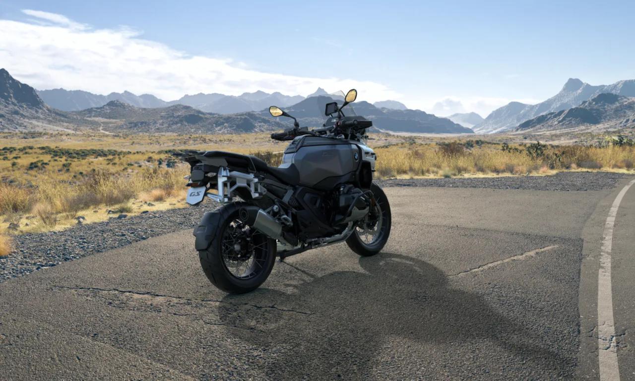 BMW R 1300 GS Adventure Triple Black