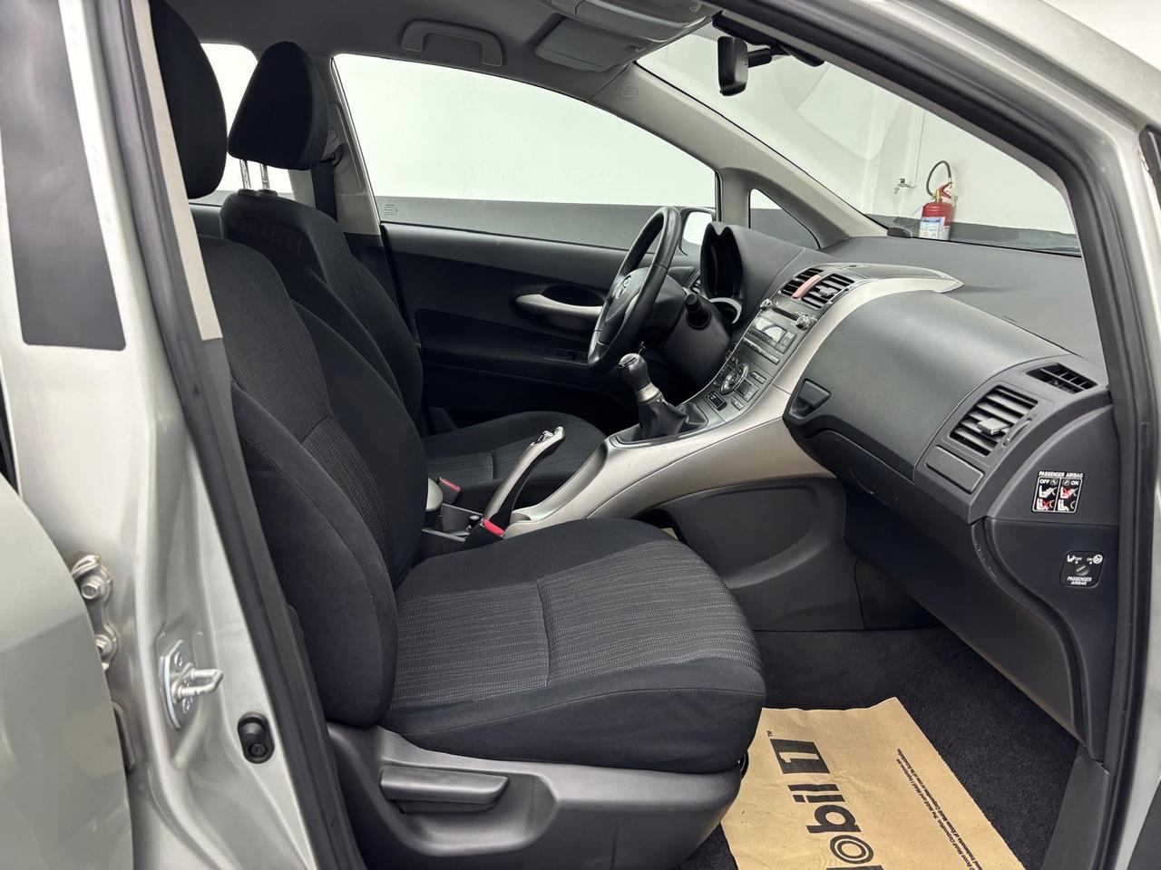 Toyota Auris 1.6 5 porte Sol