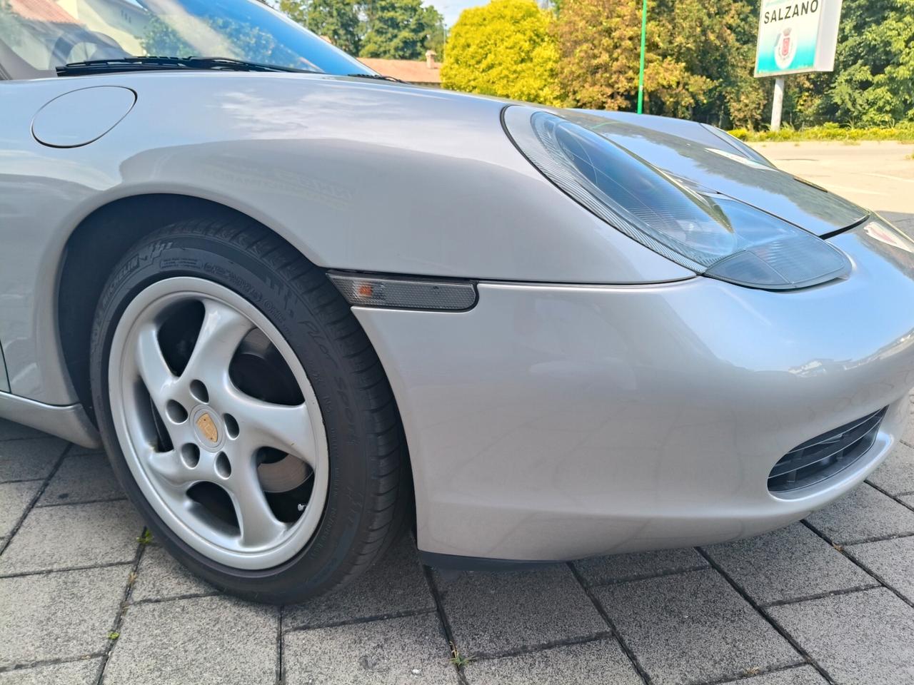 Porsche Boxster 2.5i 24V cat