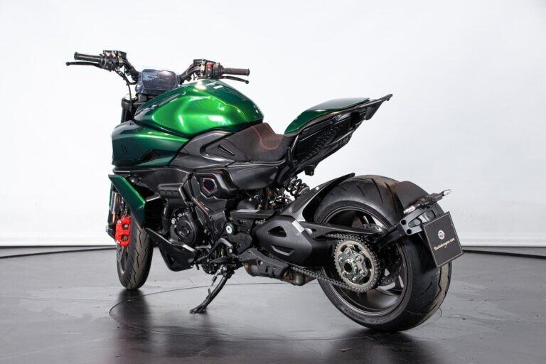 2024 DUCATI DIAVEL V4 BENTLEY - RDS01403