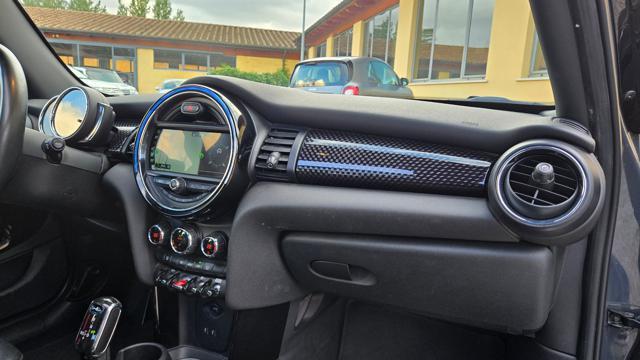 MINI Cooper SD 5 PT AUTOM TETTO PELLE APPLE UNIPRO TAGLIANDI UFF