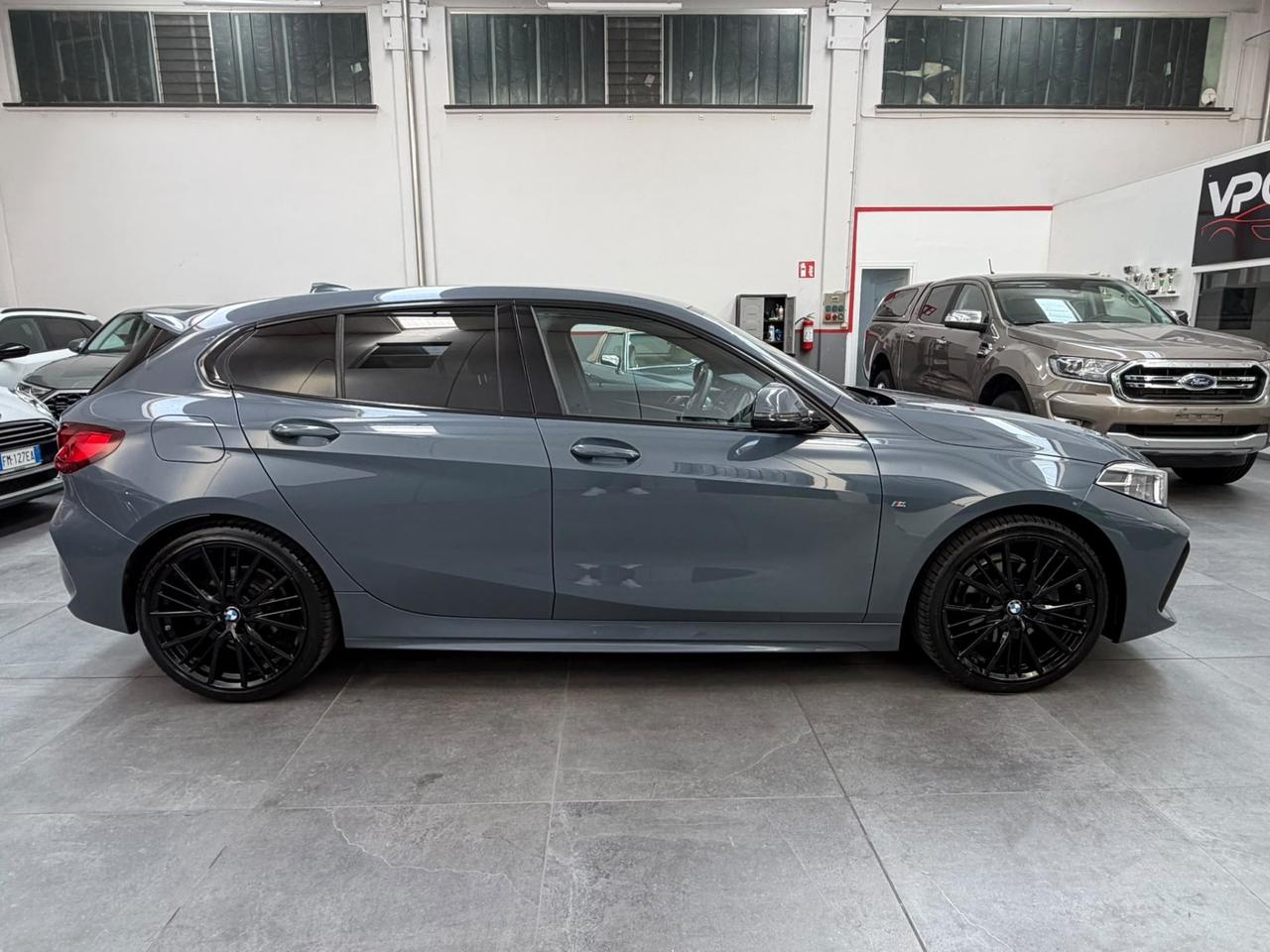 Bmw 116 116d 5p. Msport