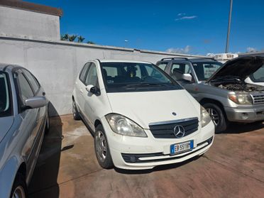Mercedes-benz A 150 160 BlueEFFICIENCY Coupé Elegance