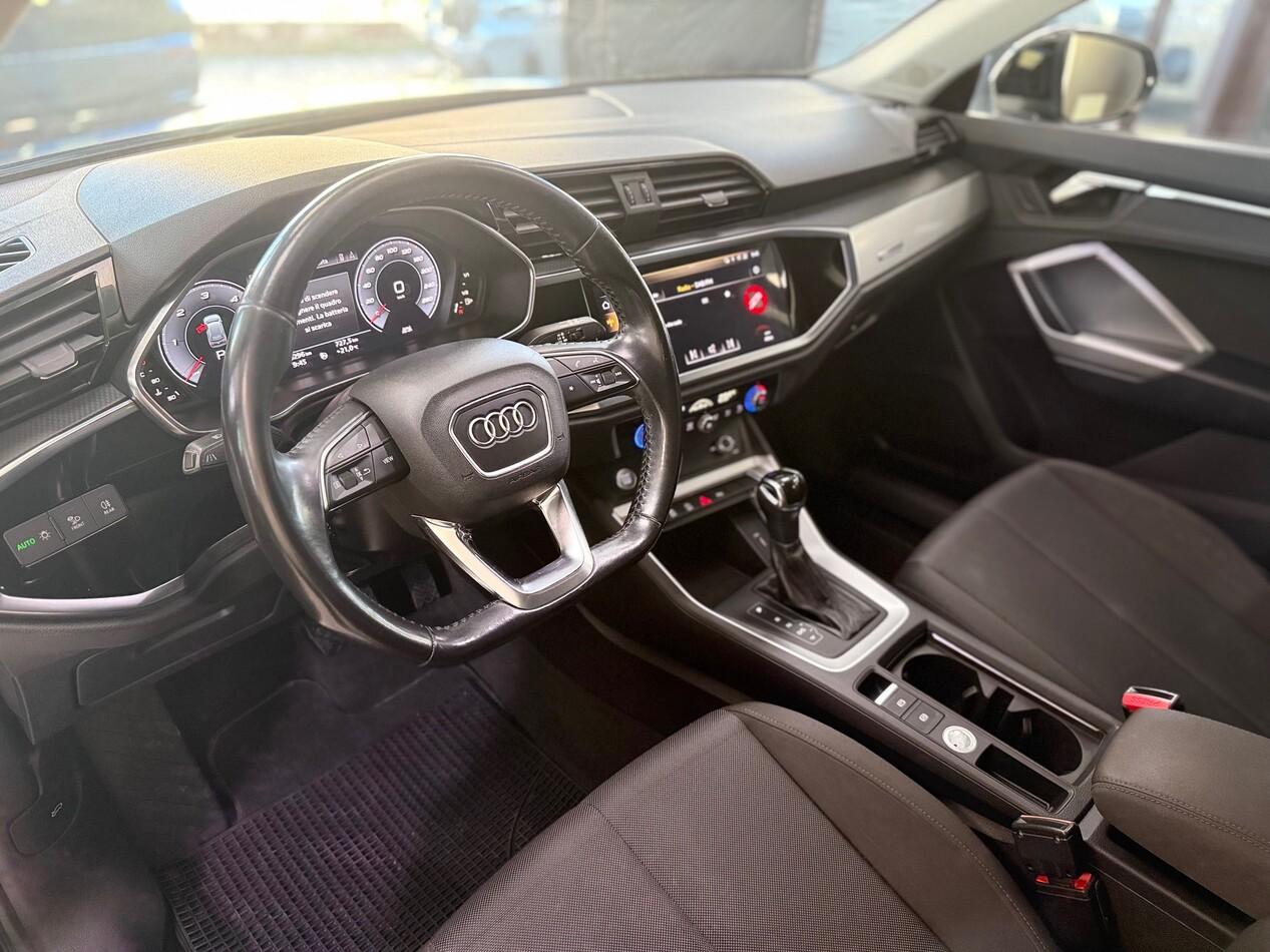 Audi Q3 35 2.0 tdi S line edition s-tronic