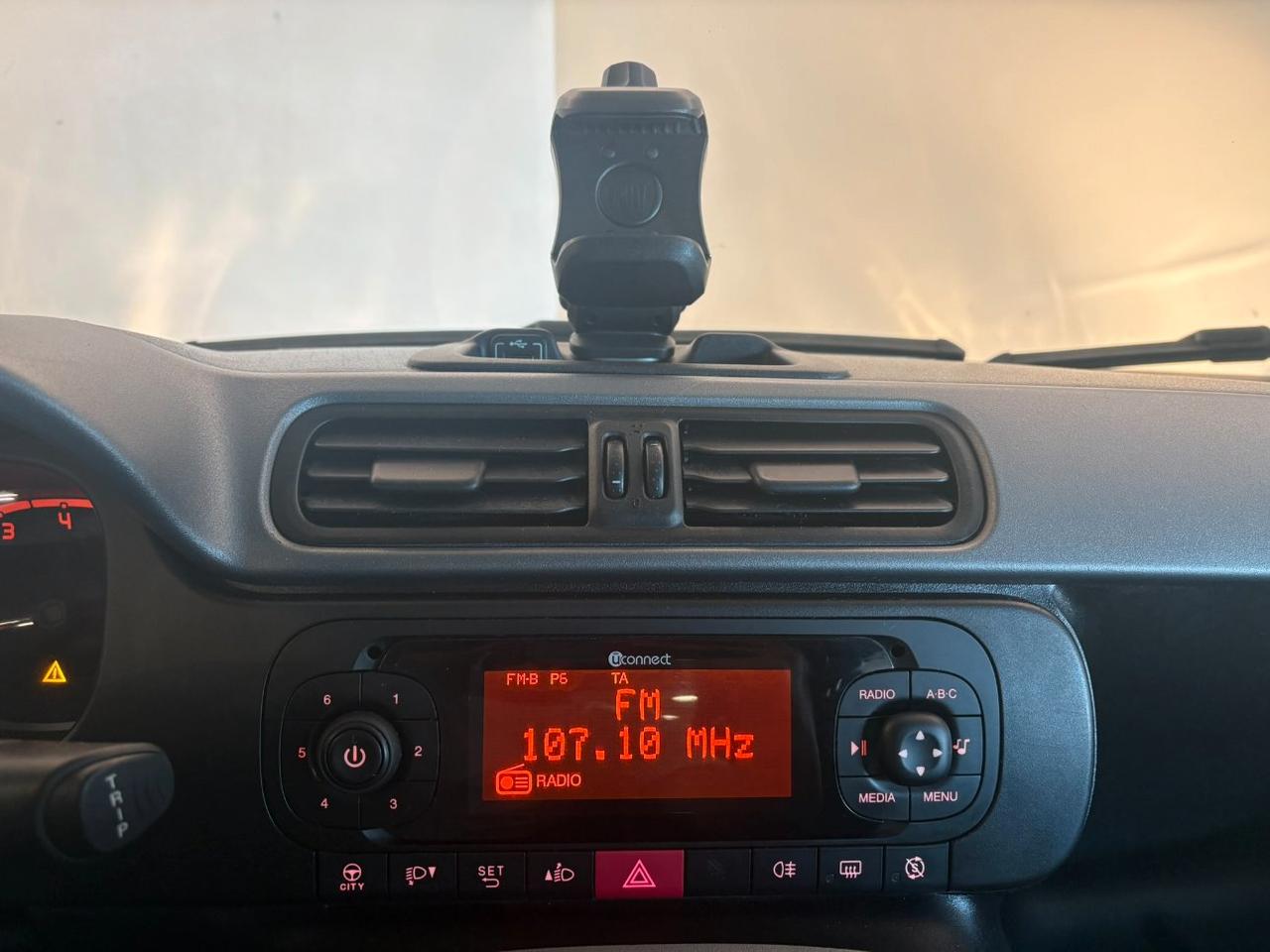 Fiat Panda Cross Panda 1.0 firefly hybrid Cross s&s 70cv 5p.ti