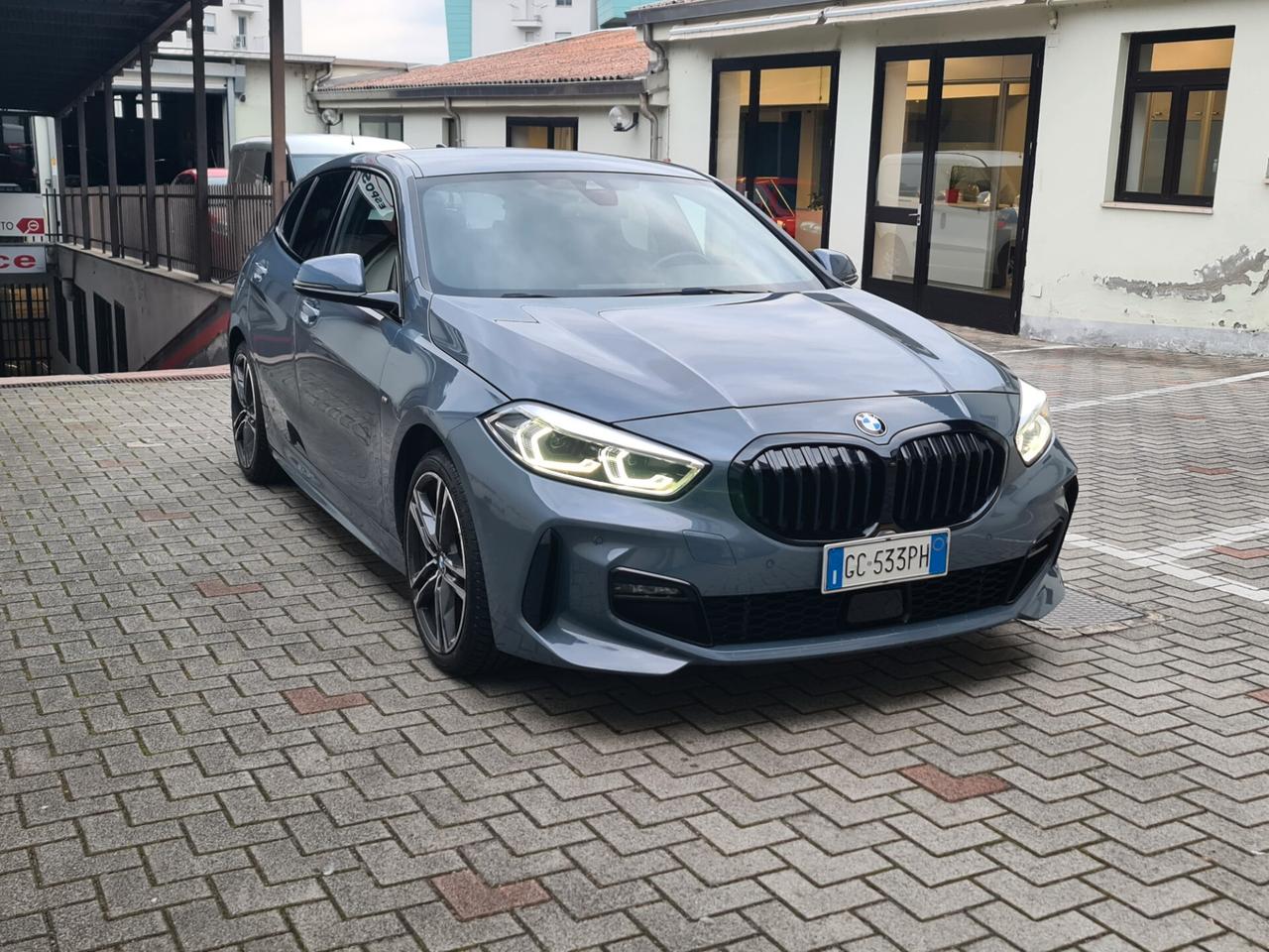 Bmw 116d 5p. Msport Aut. - Unicoprop.