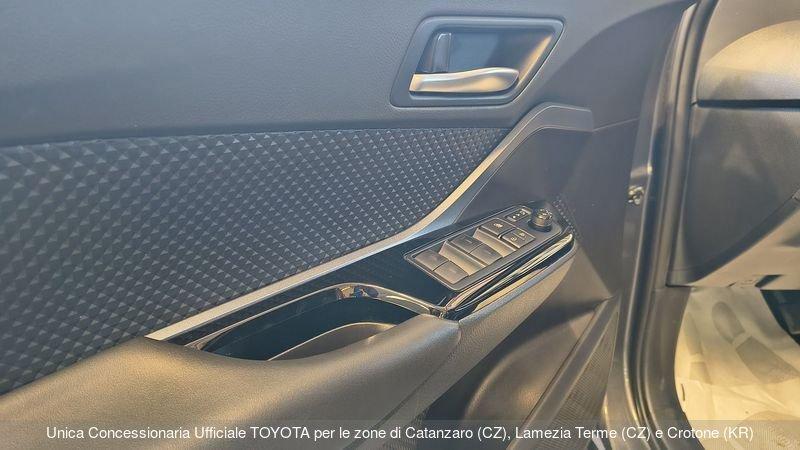 Toyota C-HR 1.8 Hybrid E-CVT Trend