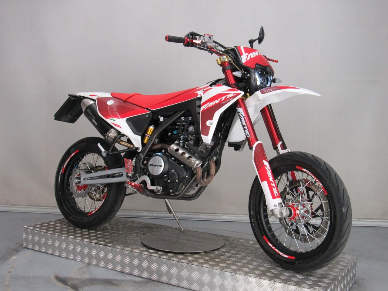 Fantic Motor XMF 125 COMPETITION 11 KW PATENTE A1 E B