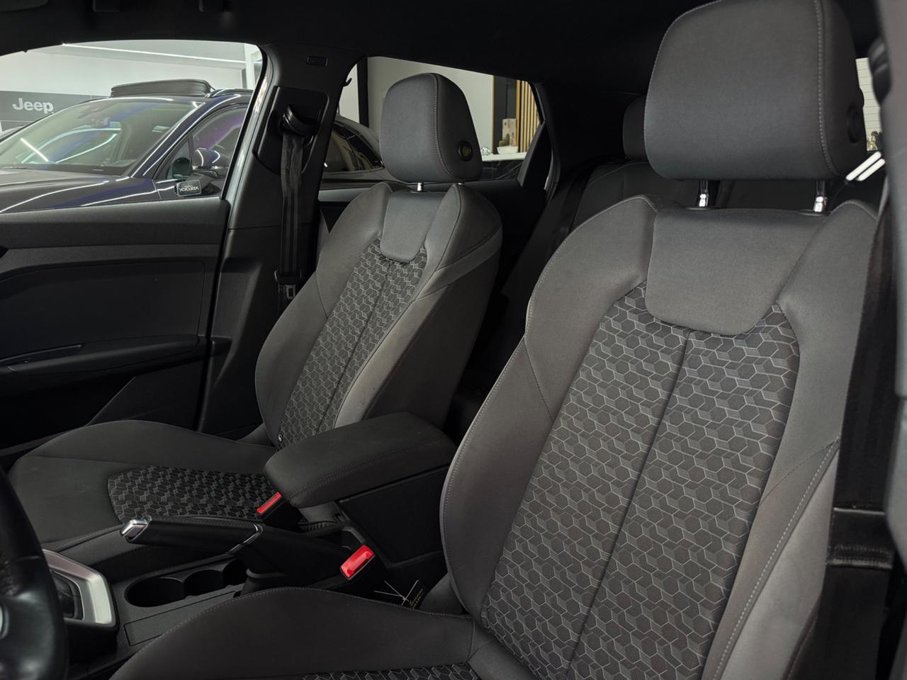 Audi A1 citycarve S- tronic Identity Contrast Iper Full