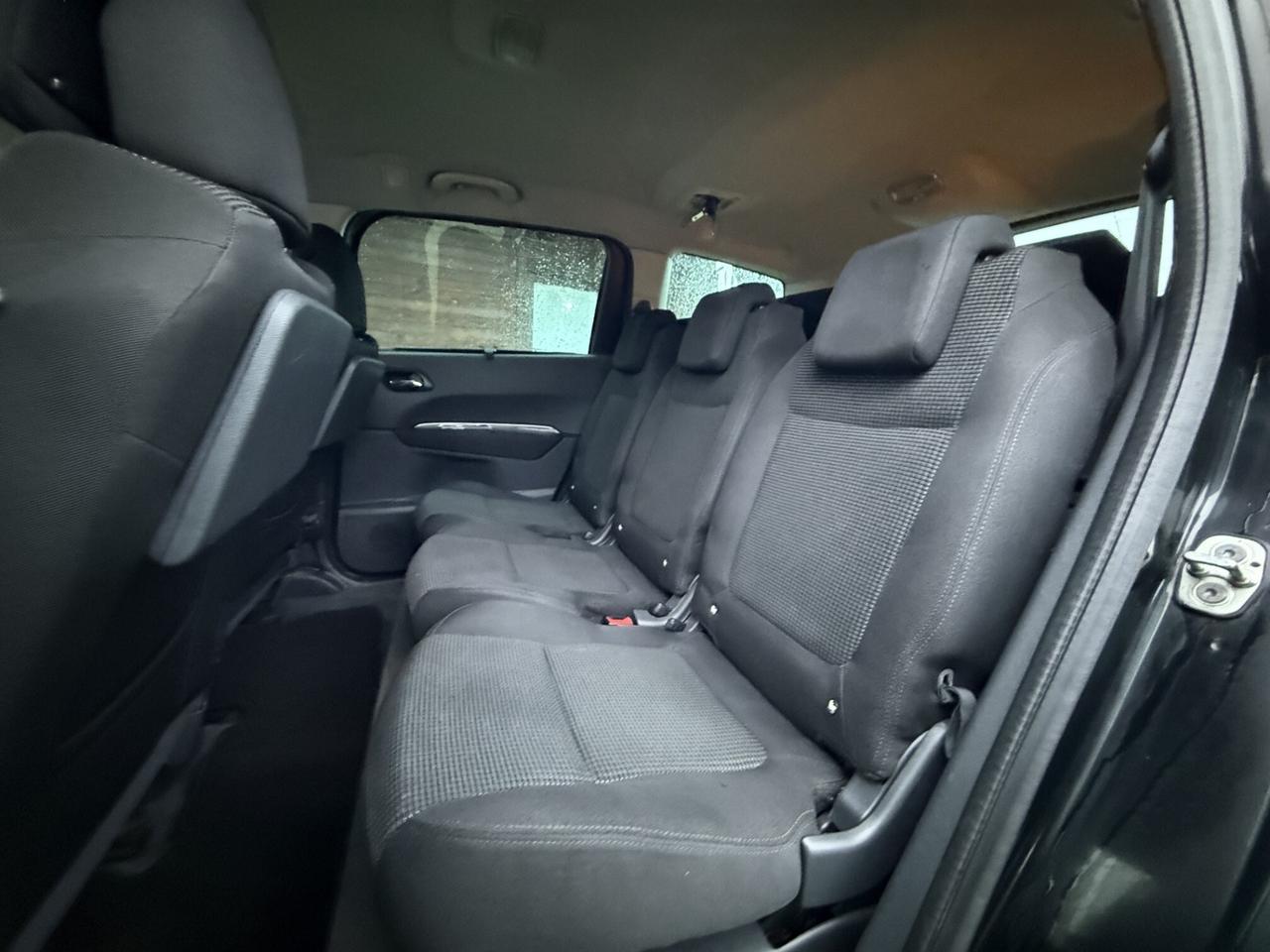 PEUGEOT 5008 1" SERIE