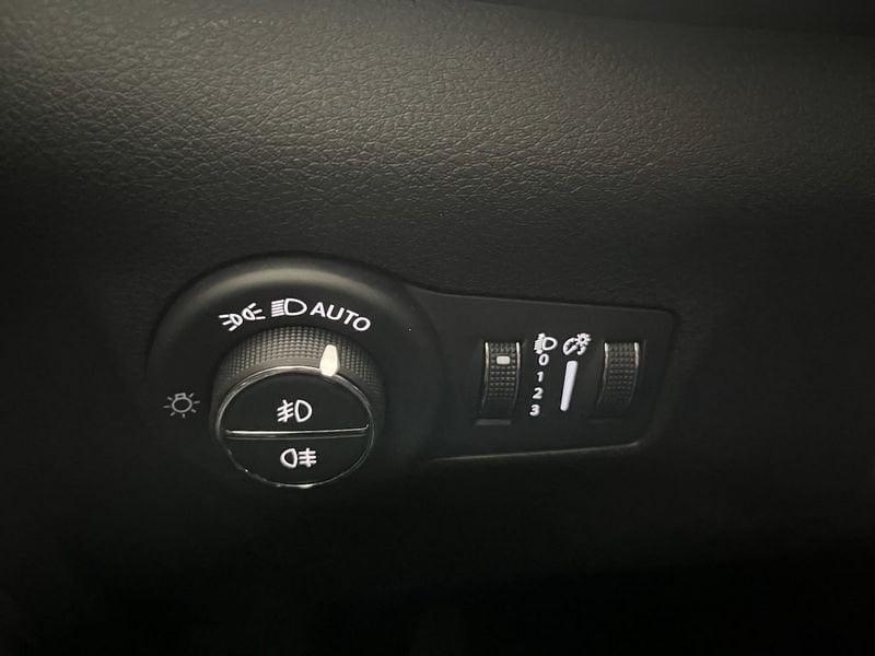 Jeep Compass Compass 1.5 turbo t4 mhev Summit 2wd 130cv dct