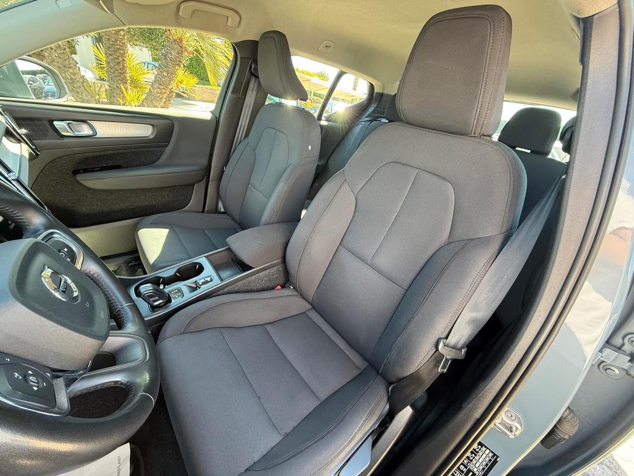 Volvo XC40 T5 Recharge Hybrid 262cv Auto Inscription Expression
