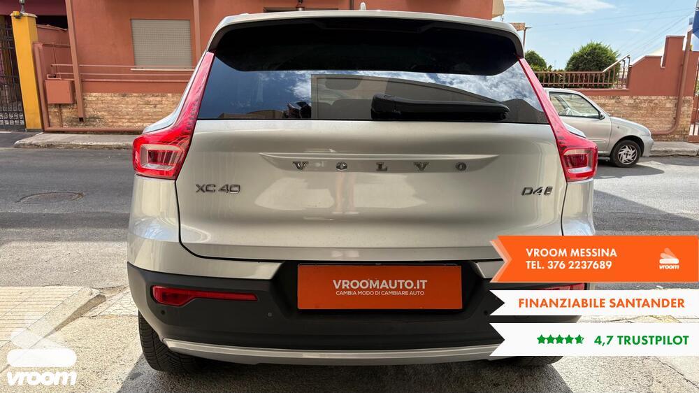VOLVO XC40 (2017-->) XC40 D4 AWD Geartronic Mom...