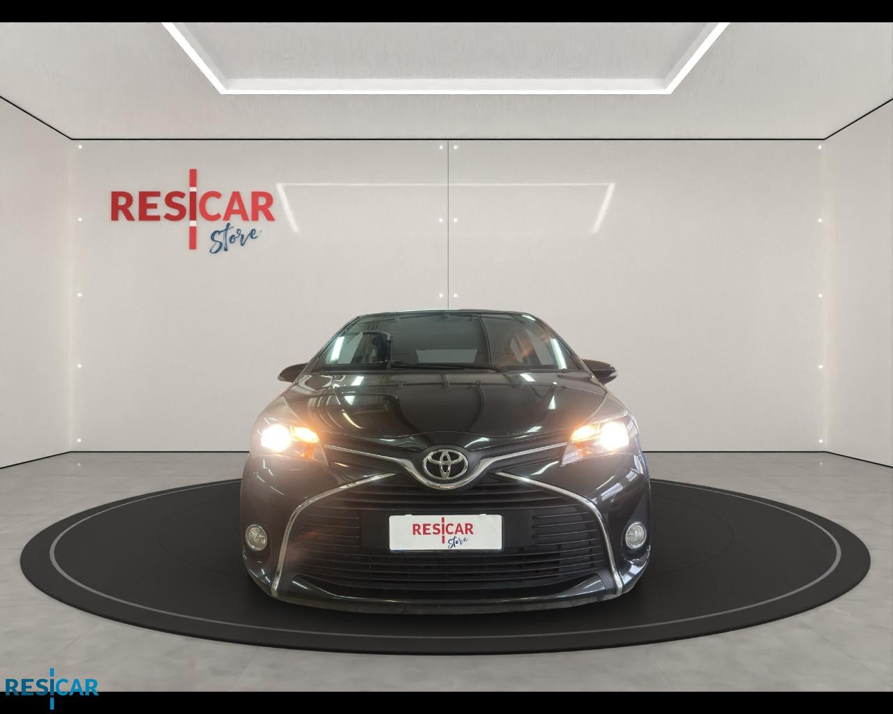 TOYOTA Yaris 5p 1.0 Active IDONEA NEOPATENTATO