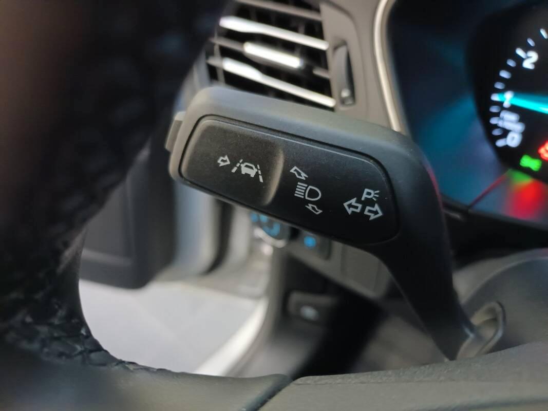 Ford Focus Active 5 Porte 125 cv Ibrida Active Auto-GUIDA AUTONOMA