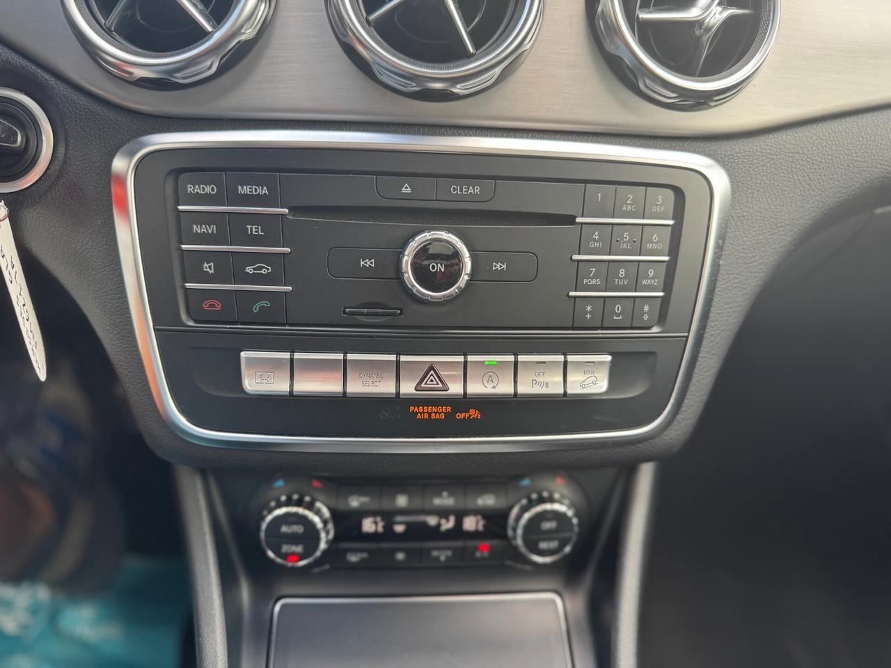 Mercedes-benz GLA 200 d Premium GRIGIO OPACO