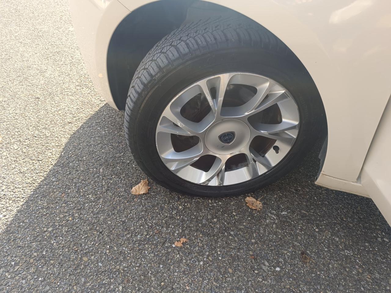 Lancia Ypsilon 1.2 NAVIGATORE SOLO 73.000 KM