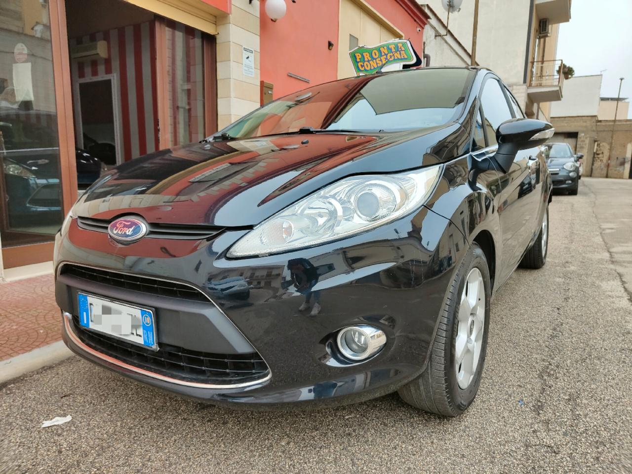 Ford Fiesta 1.4 5 porte Bz.- GPL Titanium