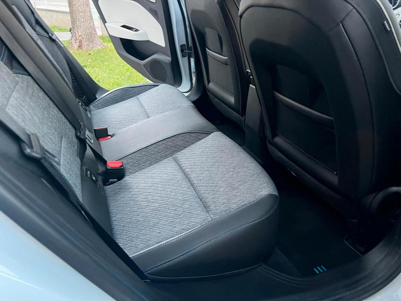 RENAULT CLIO HYBRID E-TECH RS LINE 140cv NEOPAT