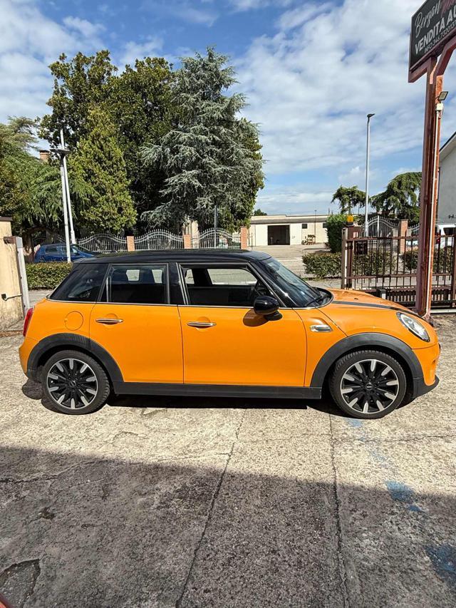 MINI Cooper 1.5 5 porte