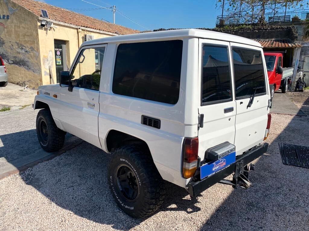 Toyota Land Cruiser II 2.4 turbodiesel LJ70 VX