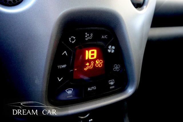 TOYOTA Aygo 1.0 VVT-i 72 CV 5 porte x-play OK NEOPATENATI