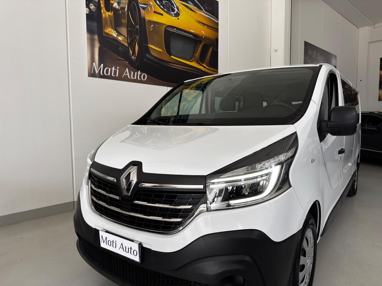 Renault Trafic T27 2.0 dCi 120CV PC-TN Zen N1