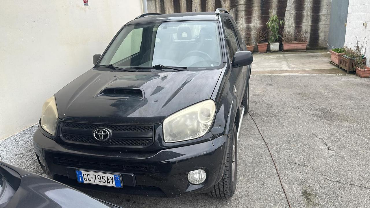 Toyota RAV 4 RAV4 2.0 Tdi D-4D cat 3 porte Sol