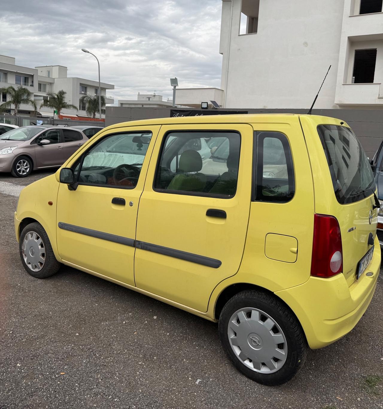 Opel Agila 1.0 12V Edition