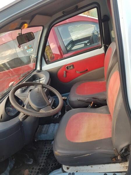 Piaggio Quargo 0.7 D