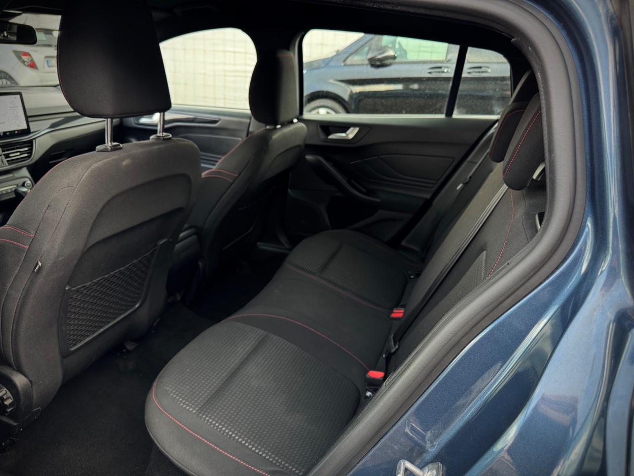 Ford Focus 1.0 Hybrid ST-Line